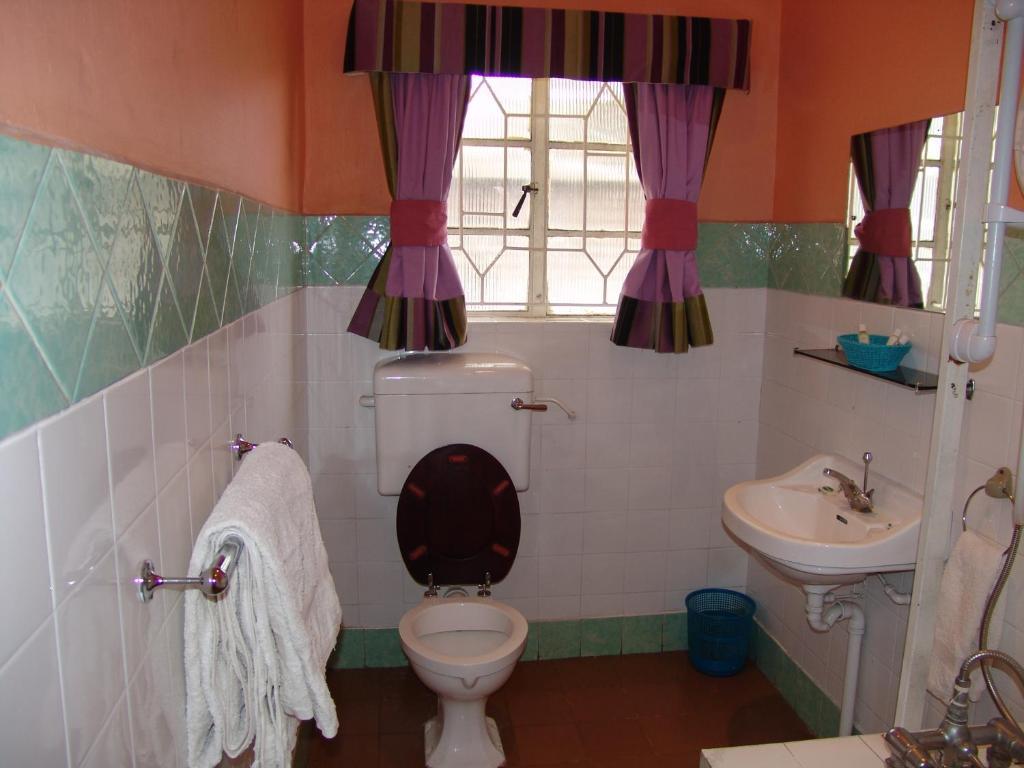 Sirona Getaway Hotel Найроби Екстериор снимка