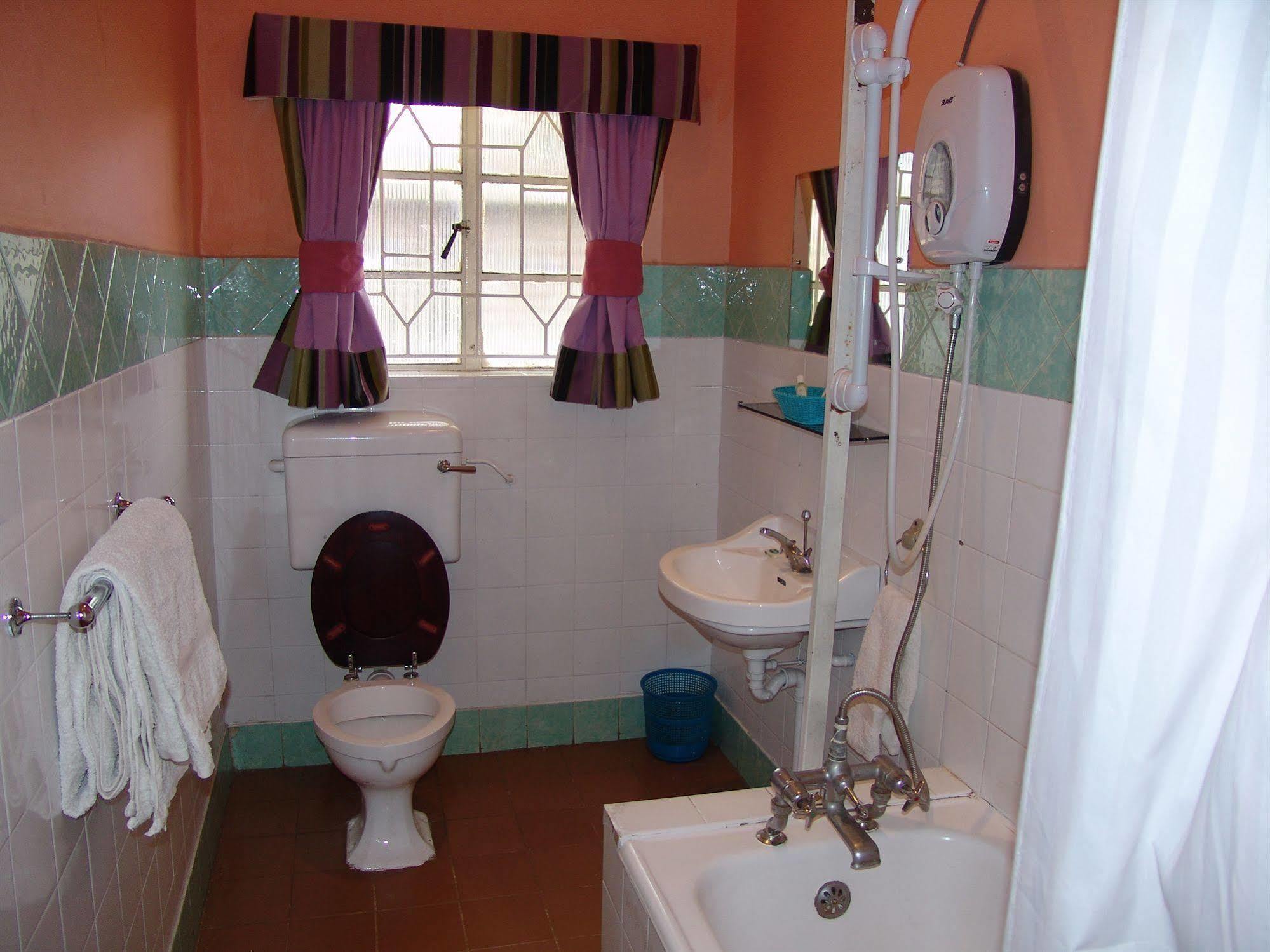 Sirona Getaway Hotel Найроби Екстериор снимка